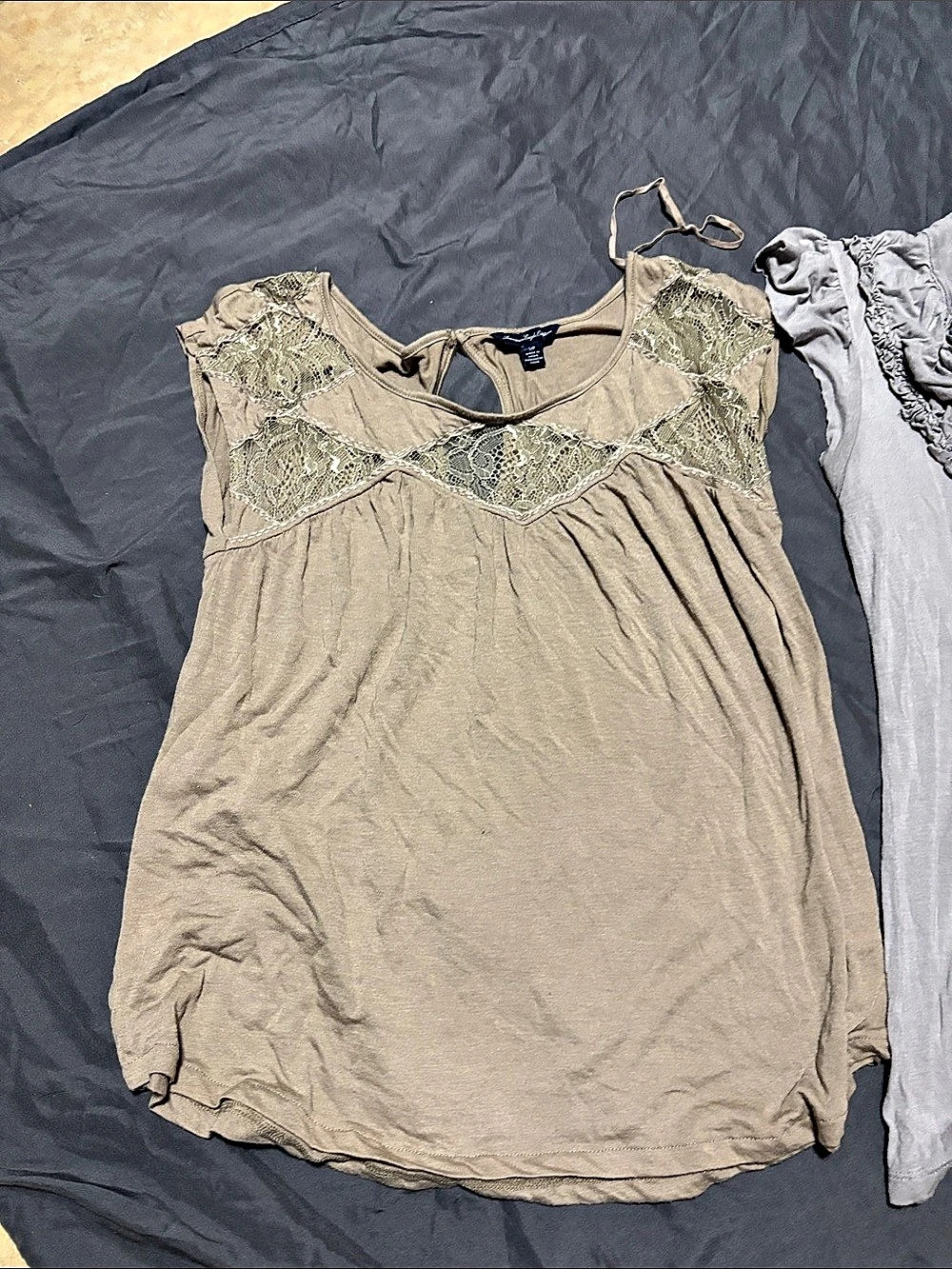 Two top bundle - Picture 3 of 7
